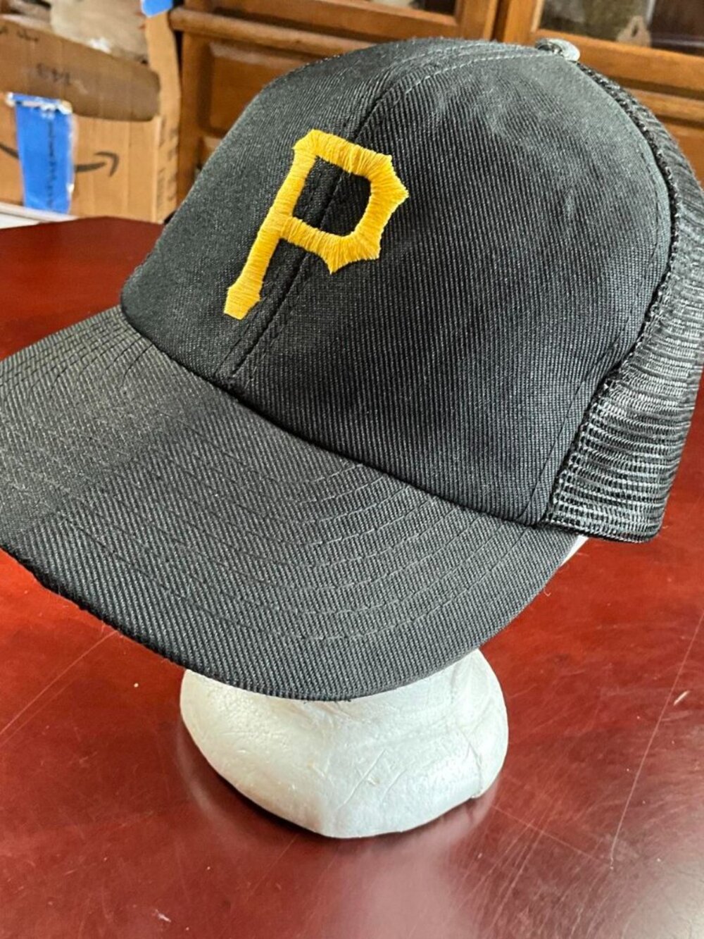 VTG Pittsburgh Pirates Annco Black MLB Mesh Trucker Cap (Medium/Large)